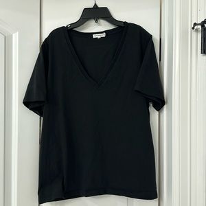 Good American black V-neck T-shirt